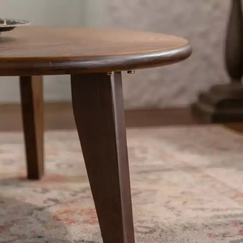 Maxax 31.4 Round Wooden Coffee Table, 3-Tapered Leg Mid-Century Coffee Table for Boho/Farmhouse/Modern Spaces