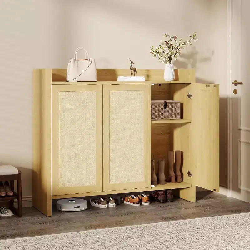 Shoe rack storage cabinet at the entrance, with a door and adjustable, suitable for corridors and living rooms, made of light oak material
